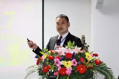 9adad6c.jpg 9adad6c.jpg